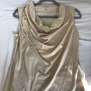 Worthington, Gold wrinkled cute business top!